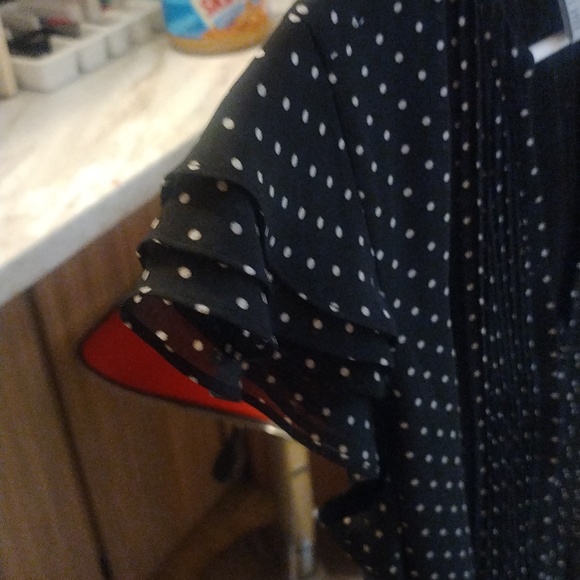 4/$20 H&M black & white polka dot button up dress with ruffled cap sleeves-8 - Picture 6 of 7